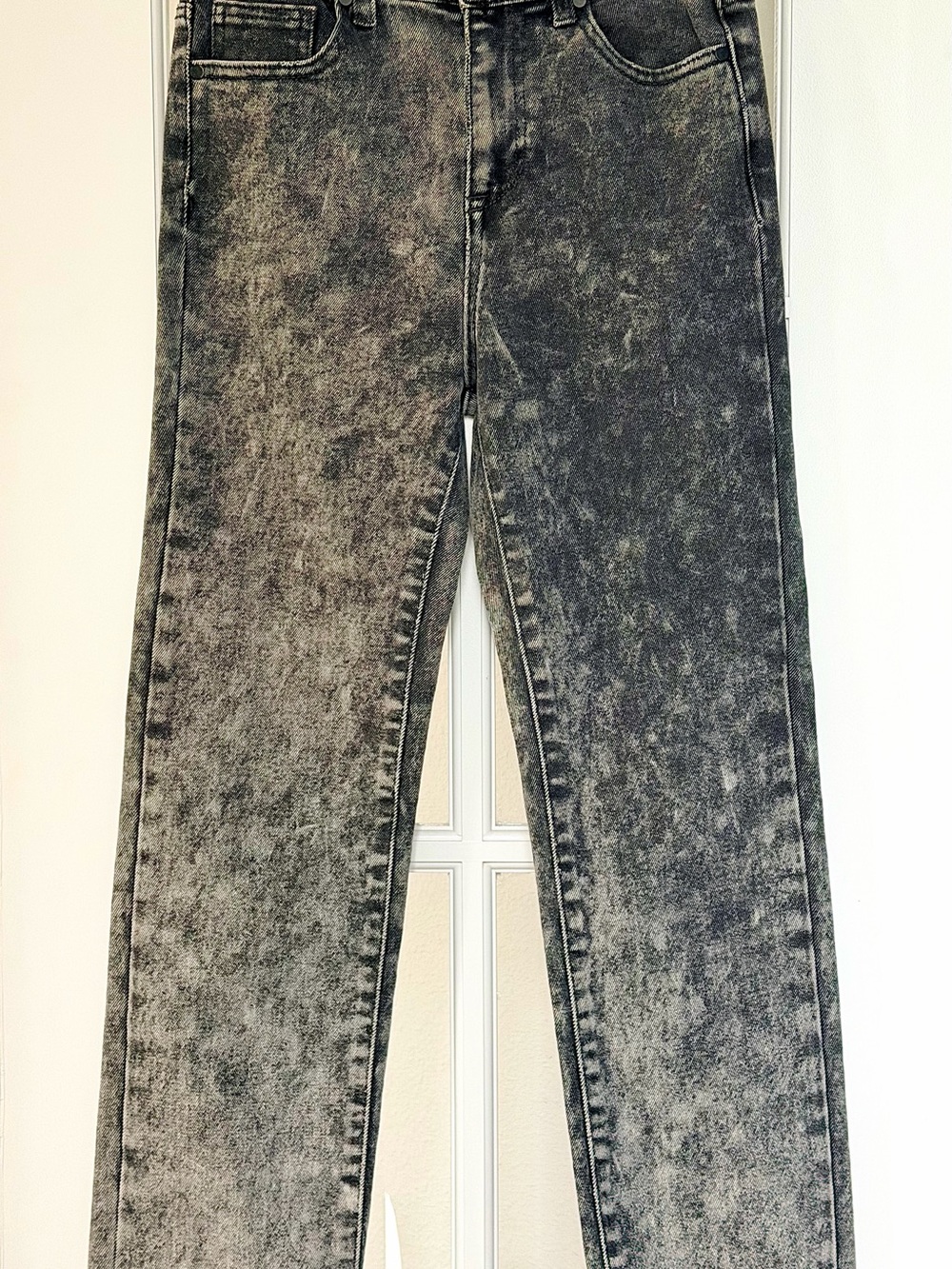 Kendall & Kylie Women's Skinny Jeans - Black Acid Wash